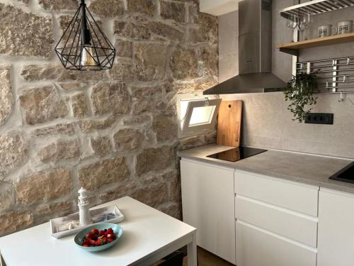 Cove Rogacic Apartamento | Studio Apartments Leut & Lanterna