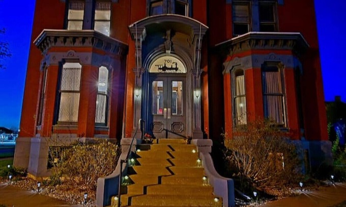 Bay City Apartamento | Studio Apt #9 in a Historical Downtown Home