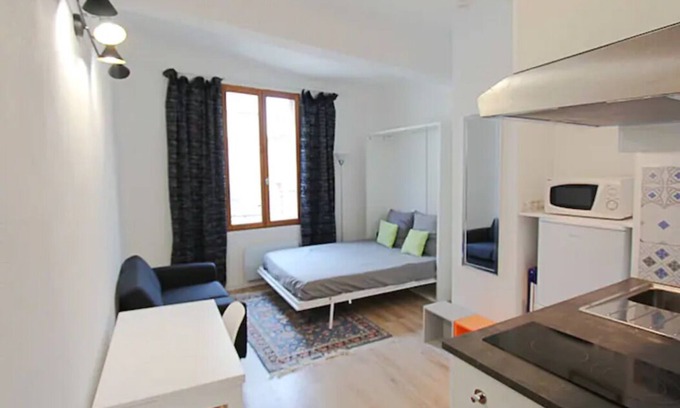 Aix-en-Provence Historic Centre Apartamento | Studio au Cœur de la Ville, Emplacement Idéal - A 1 Minute de l Hôtel de Ville