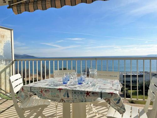 Le Lavandou Apartamento | Studio au Lavandou avec parking, accès direct plage - FR-1-251-252