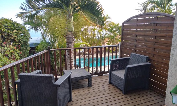 Les Avirons Apartamento | Studio aux AVIRONS pour 2 personnes, avec piscine