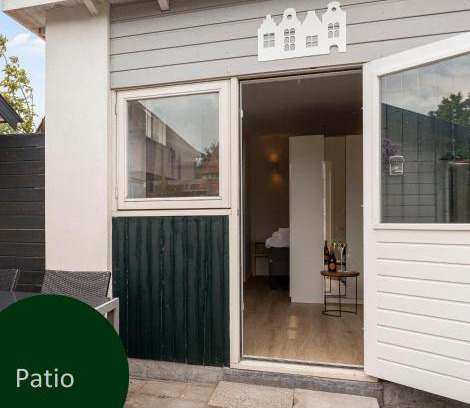 Baarn Casa | Studio Baarn with patio, airco, pantry, bedroom, bathroom, privacy - Amsterdam, Utrecht