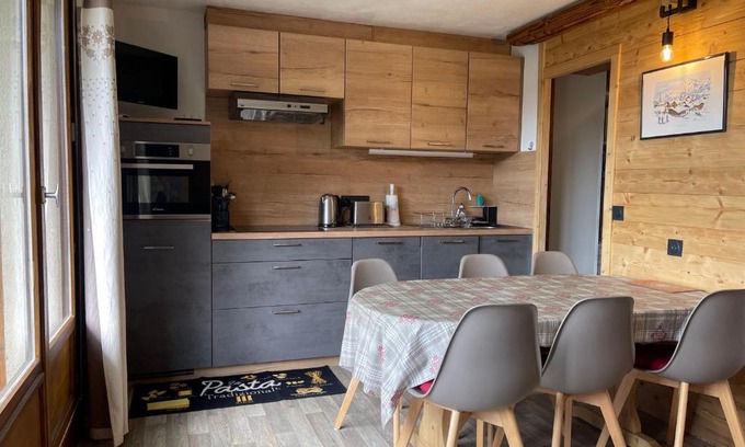 Notre-Dame-de-Bellecombe Apartamento | Studio cabine calme avec parking proche commodités - FR-1-505-194
