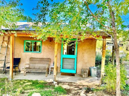 San Cristobal Casa | Studio Cabin Suite on Organic Farm Stay near Taos, New Mexico
