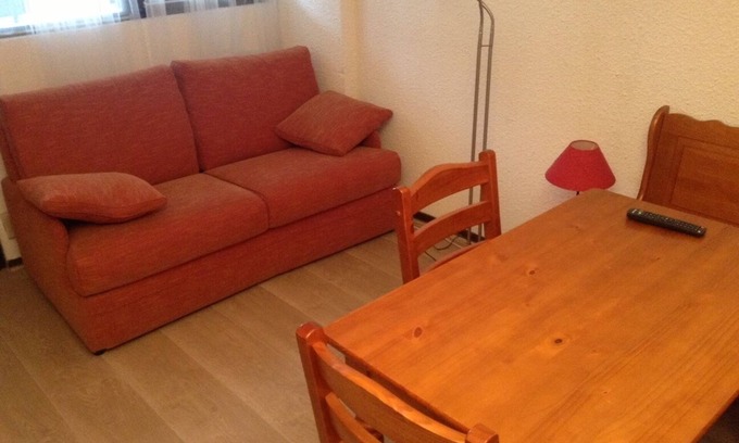 Saint-Etienne-de-Tinee Apartamento | Cabina STUDIO con estacionamiento subterráneo a 50 metros del primer remonte.