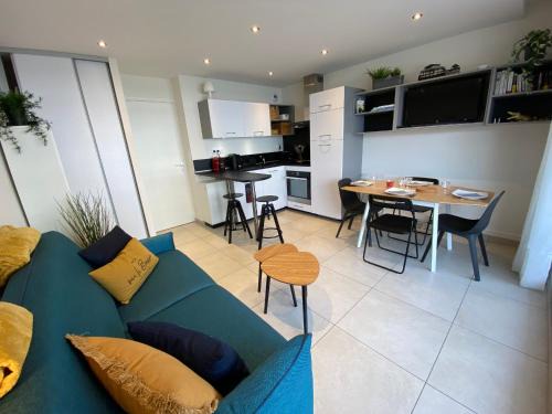 Arcachon Apartamento | Studio Cabine à Arcachon avec Parking, WiFi et Accès Direct Plage - FR-1-374-219