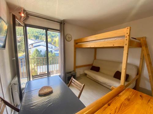 Les Angles Apartamento | Studio cabine 21m², 5 pers, balcon, animaux admis, parking, proche commerces - FR-1-758-28