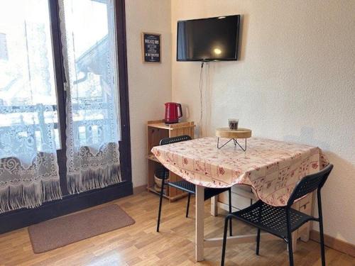 Risoul Apartamento | Studio cabine - 4 couchages, à l'entrée de Risoul 1850, proche commerces et navette gratuite - FR-1-330-176
