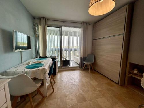 Saint-Cyprien Plage Apartamento | Studio cabine 4 pers avec piscine et parking - FR-1-225D-223