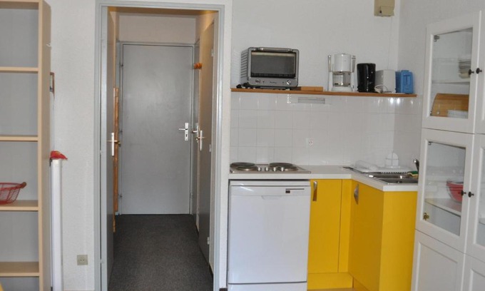 Le Pleynet Apartamento | Studio cabine 4 pers, balcon, pied des pistes, ascenseur - FR-1-557A-1