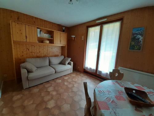 Valloire Apartamento | Studio cabine 4 pers exposé Est, animaux acceptés, près des pistes! - FR-1-263-66