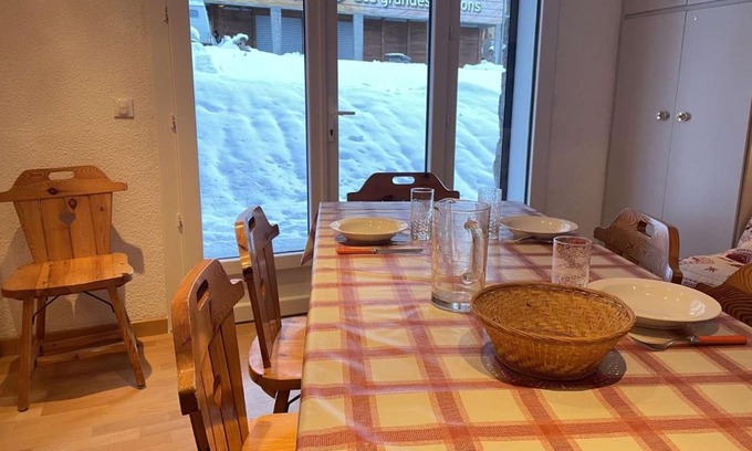 Risoul Apartamento | Studio cabine 8 pers, Sud, pied de piste, centre station, proche commerces et ESF - FR-1-330-40