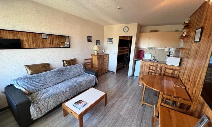 Les Angles Apartamento | Studio cabine avec balcon, ascenseur et coin repas - FR-1-593-99
