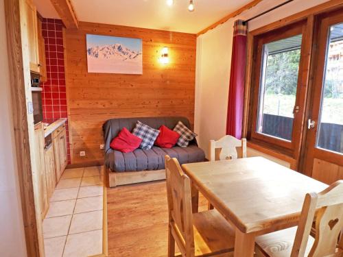 Meribel-Mottaret Apartamento | Studio Cabine Centre Merlin - Skis aux Pieds, Wi-Fi, Animaux Admis - FR-1-182-202