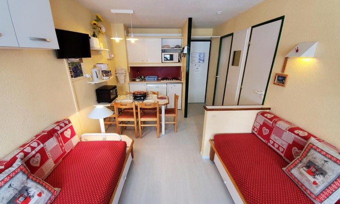 Bellentre Apartamento | Studio cabine cosy avec balcon, bien équipé, accès rapide aux pistes et commerces – Montchavin Les Coches - FR-1-329-10