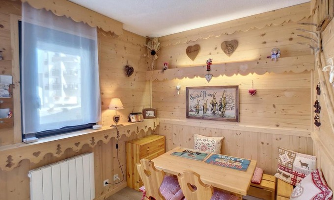 Reberty Apartamento | Studio cabine rénové 2 pers, proche pistes et commerces, Wifi, parking gratuit - FR-1-178-351