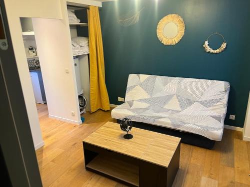 Belley Apartamento | Studio central et chaleureux