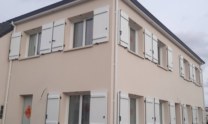 Claye-Souilly Apartamento | Studio