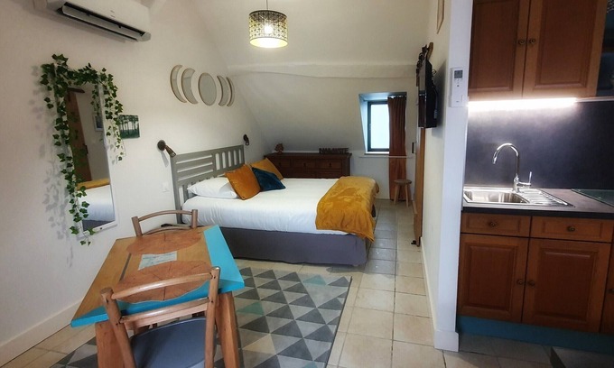 La Charite-sur-Loire Apartamento | Estudio-Panorámico-Baño con bañera-Vista a lugar emblemático