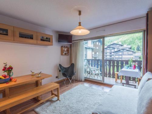 Chamonix City Centre Apartamento | Studio Chamonix, 4 Pers, Proche Pistes, Balcon, Parking, Animaux Admis - FR-1-517-32