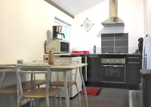 Vierville-sur-Mer Apartamento | Studio charmant à Vierville-sur-Mer - 30m² avec jardin