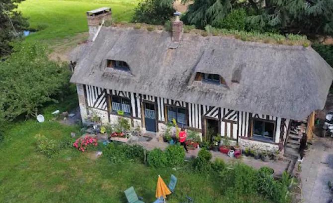 Fiquefleur-Equainville Cama Y Desayuno | STUDIO CHAUMIERE sur un domaine de 10 hectares