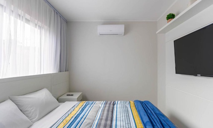 Civic Center Apartamento | Studio com 2 quartos e 2 Camas casal - SBO006