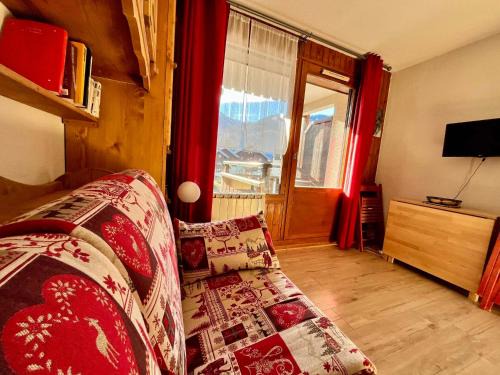 Samoens Apartamento | Studio confortable avec balcon et parking au centre du village - FR-1-624-121