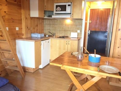 Risoul Apartamento | Studio cosy en front de neige à Risoul 1850, accès direct aux pistes et commodités, 2 couchages - FR-1-330-493