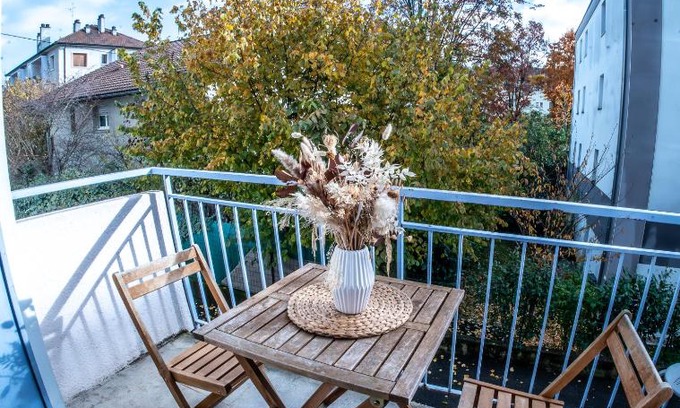 Cran-Gevrier Apartamento | Studio cosy - Espace extérieur et proche du centre