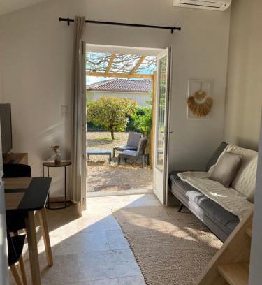 Ales Apartamento | Studio dans les pins