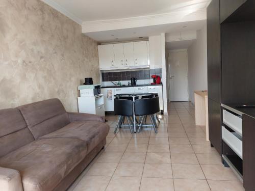 Mandelieu-La-Napoule Apartamento | Studio de La Vigne - Axelle Loc'Appart