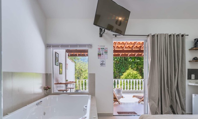 Petropolis Apartamento | Studio em Petrópolis com hidromassagem