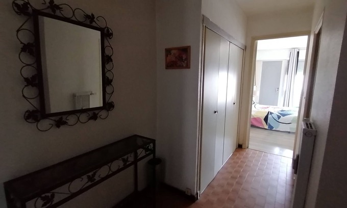 Brive-la-Gaillarde Apartamento | Studio en Plein Centre de Brive La Gaillarde de 36 m2