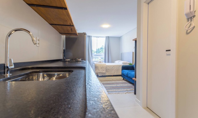 Barra Apartamento | Studio Estaleiro 230m da Passarela na Barra DH0128