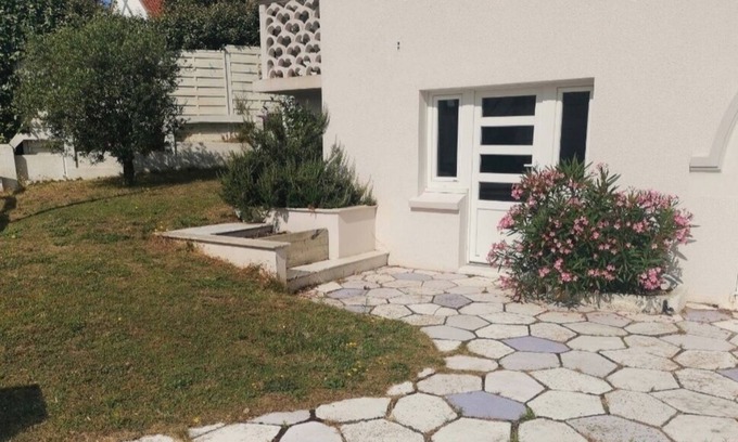 Le Touquet-Paris-Plage Apartamento | Studio F1 with separate bedroom 200 m from the sea 49 € per night BEACH AND DOWNTOWN