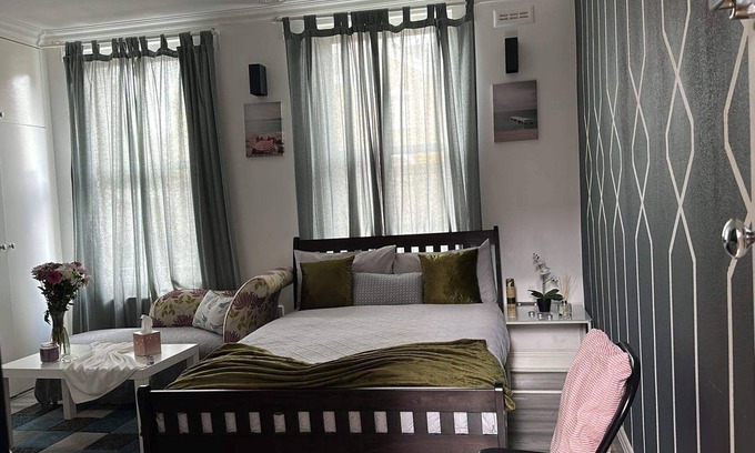 Southfield Apartamento | STUDIO FLAT IN ACTION