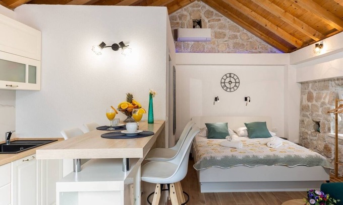 Prozurska Luka Apartamento | Apartamento-estudio en la playa Prozurska Luka, Mljet (AS-22336-a)