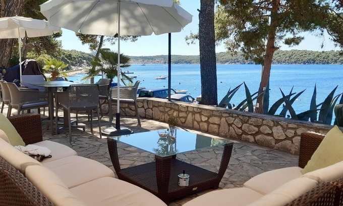 Cove Murtar Apartamento | Apartamento-estudio con balcón y vista al mar Mali Losinj, Losinj (AS-3444-e)