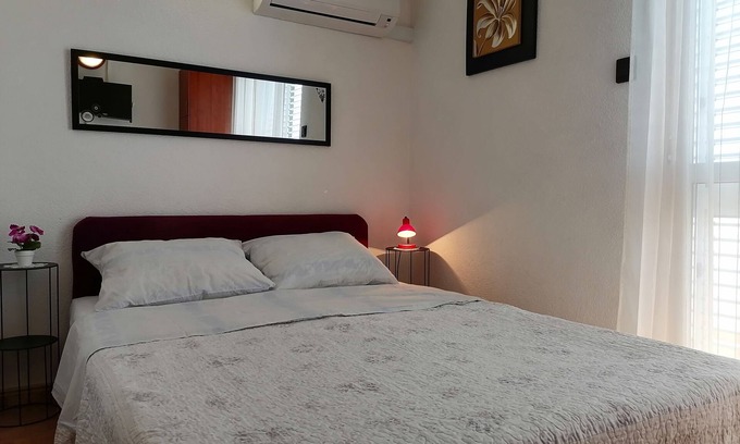 Igrane Apartamento | Apartamento-estudio con balcón y vista al mar Igrane, Makarska (AS-24696-a)