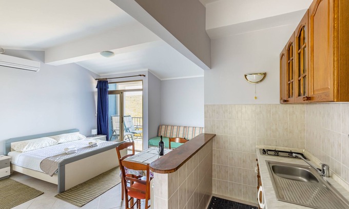 Brsec Apartamento | Apartamento-estudio con balcón y vista al mar Brsec, Opatija (AS-7796-a)