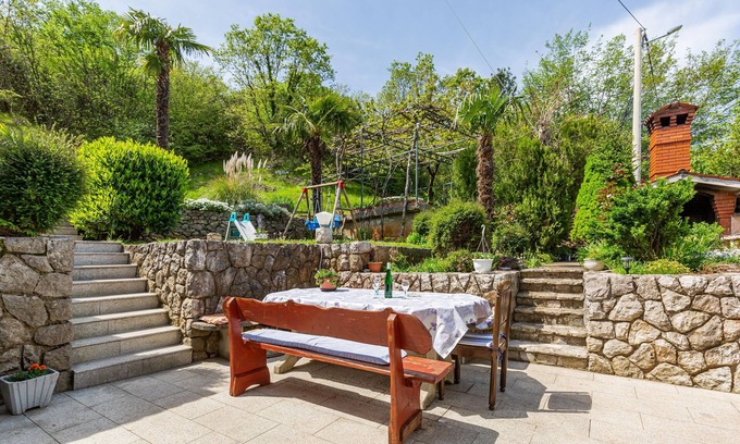 Brsec Apartamento | Apartamento-estudio con una terraza Brsec, Opatija (AS-7796-b)