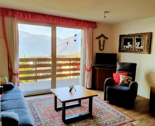 Emmetten Apartamento | Studio for 2-4 guests with balcony and panorama view