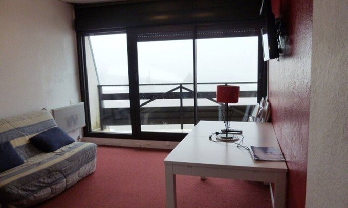Arette Apartamento | Estudio para 6 personas a pie de pistas con balcón, guardaesquís y aparcamiento gratuito