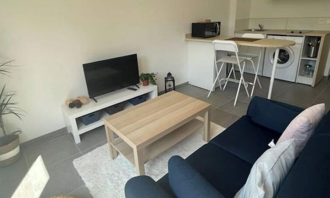 Saint-Etienne-du-Rouvray Apartamento | Studio Meuble Kenaya Proche Zénith Rouen