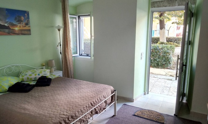 Old Town Casa | Downtown Mavili s Studio