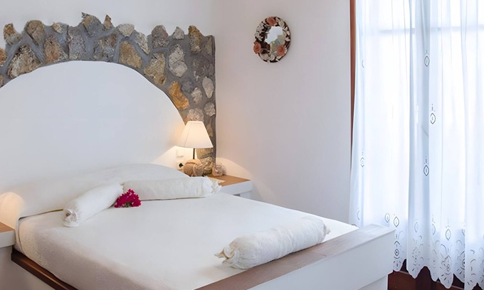 Pachena Apartamento | Estudio 'Galateia' con terraza privada, Wi-Fi y aire acondicionado