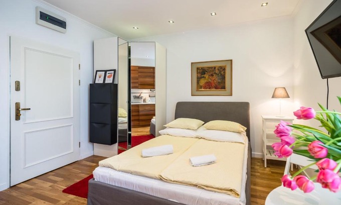 Kamienna Gora Apartamento | Studio - Grandtulipan