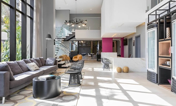 Batel Apartamento | Studio Helbor Stay Batel - Aconchegante com Localização Premium