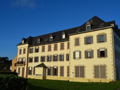 Plougasnou Apartamento | Studio in Plougasnou with Sea View and Beaches